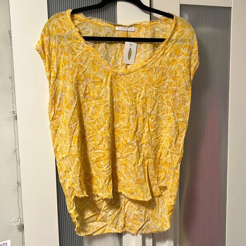 Karlie Yellow Top